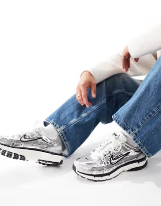 P-6000 unissex na cor prata metálica